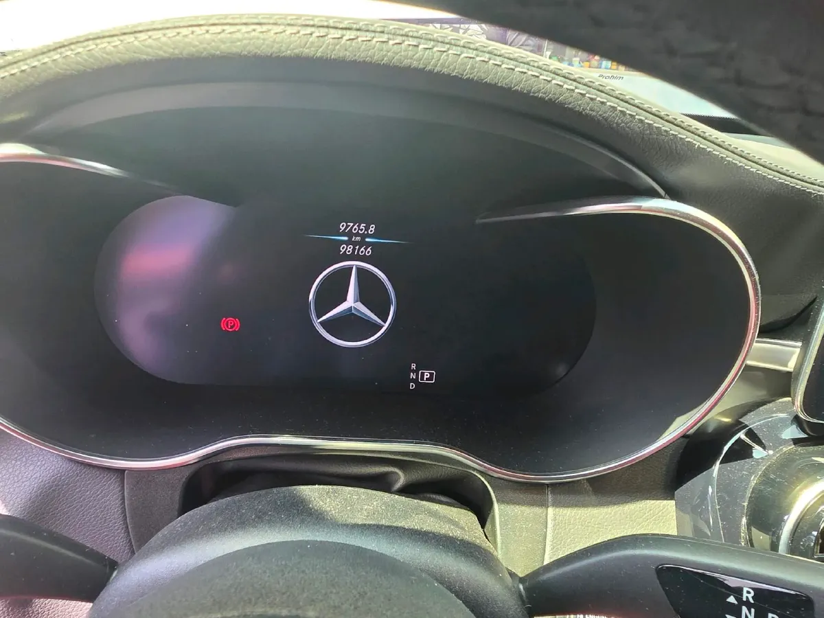 2022 Mercedes-Benz GLC Coupe 2.0T 197HP L4 9AT,autocango,china used car exporter,china ev exporter,chinese used car exporter,chinese used ev exporter