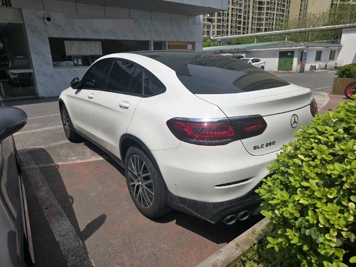 2022 Mercedes-Benz GLC Coupe 2.0T 197HP L4 9AT,autocango,china used car exporter,china ev exporter,chinese used car exporter,chinese used ev exporter