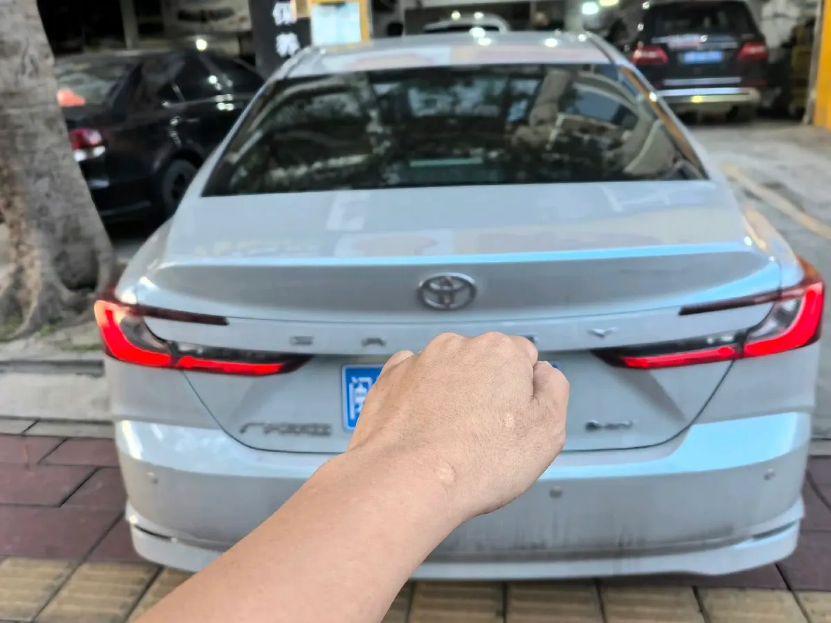 2024 Toyota Camry 2.0L 152HP L4 E-CVT Hybrid,autocango,china used car exporter,china ev exporter,chinese used car exporter,chinese used ev exporter