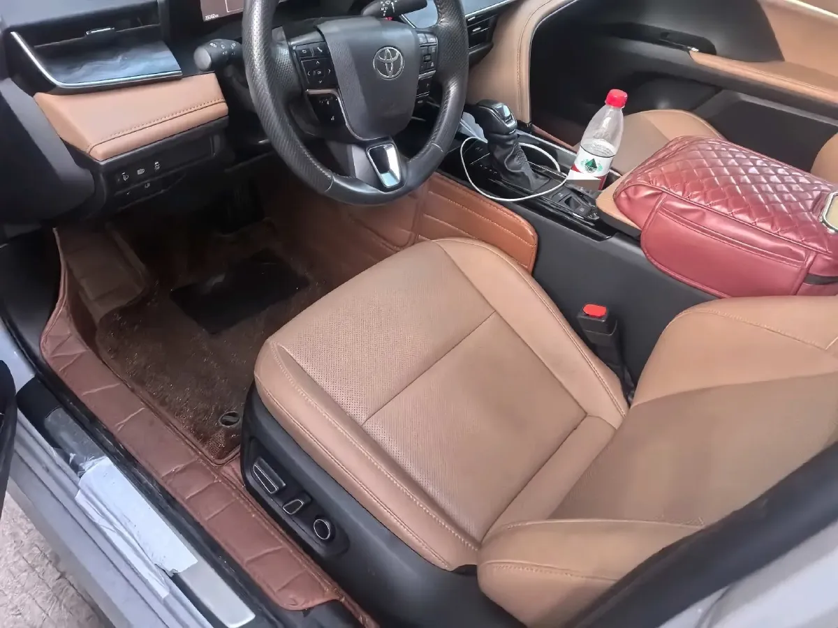 2024 Toyota Camry 2.0L 152HP L4 E-CVT Hybrid,autocango,china used car exporter,china ev exporter,chinese used car exporter,chinese used ev exporter