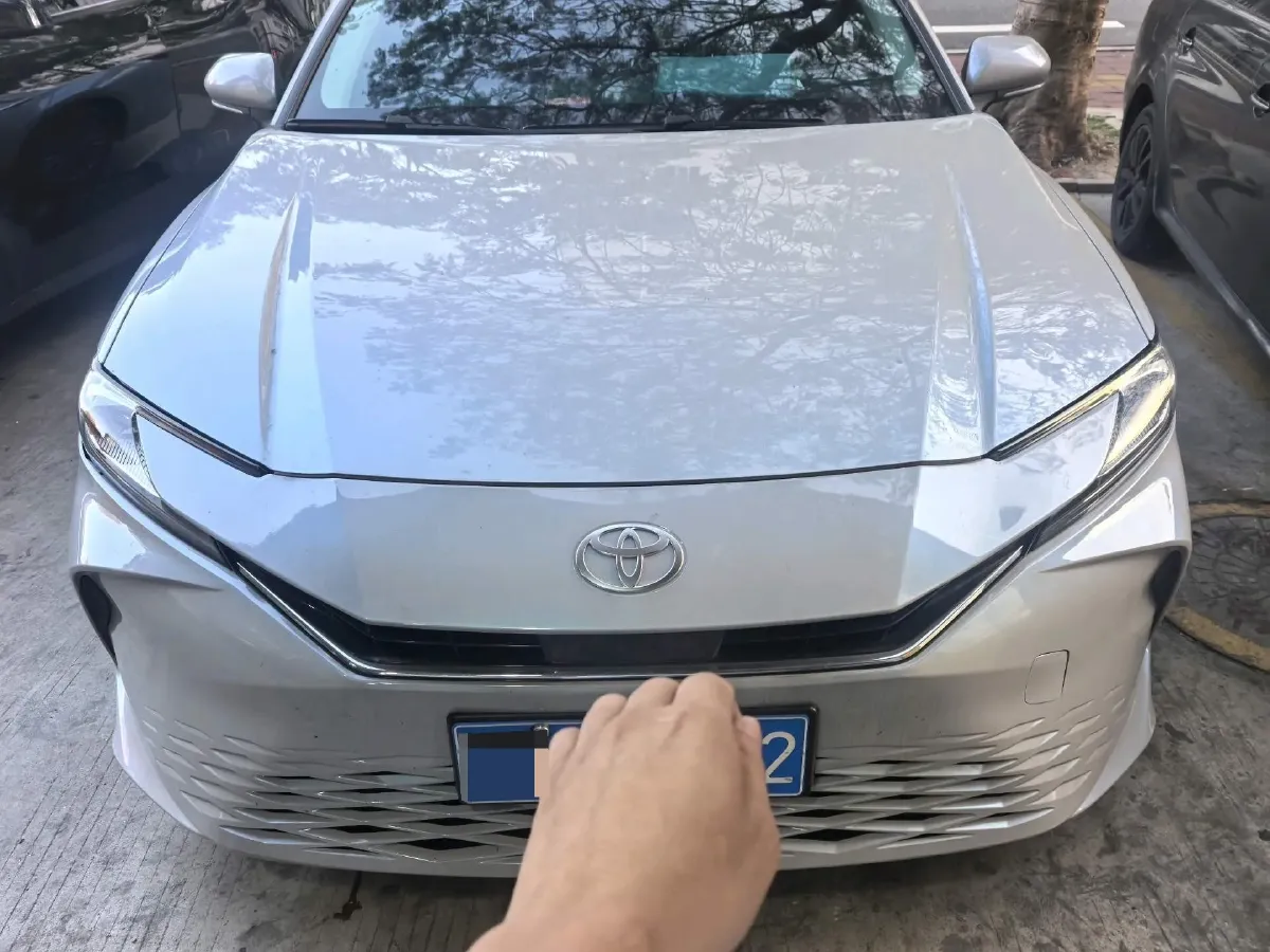 2024 Toyota Camry 2.0L 152HP L4 E-CVT Hybrid,autocango,china used car exporter,china ev exporter,chinese used car exporter,chinese used ev exporter