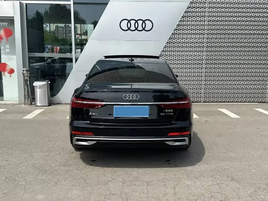 2024 Audi A6L 2.0T 245HP L4 7DCT,autocango,china used car exporter,china ev exporter,chinese used car exporter,chinese used ev exporter