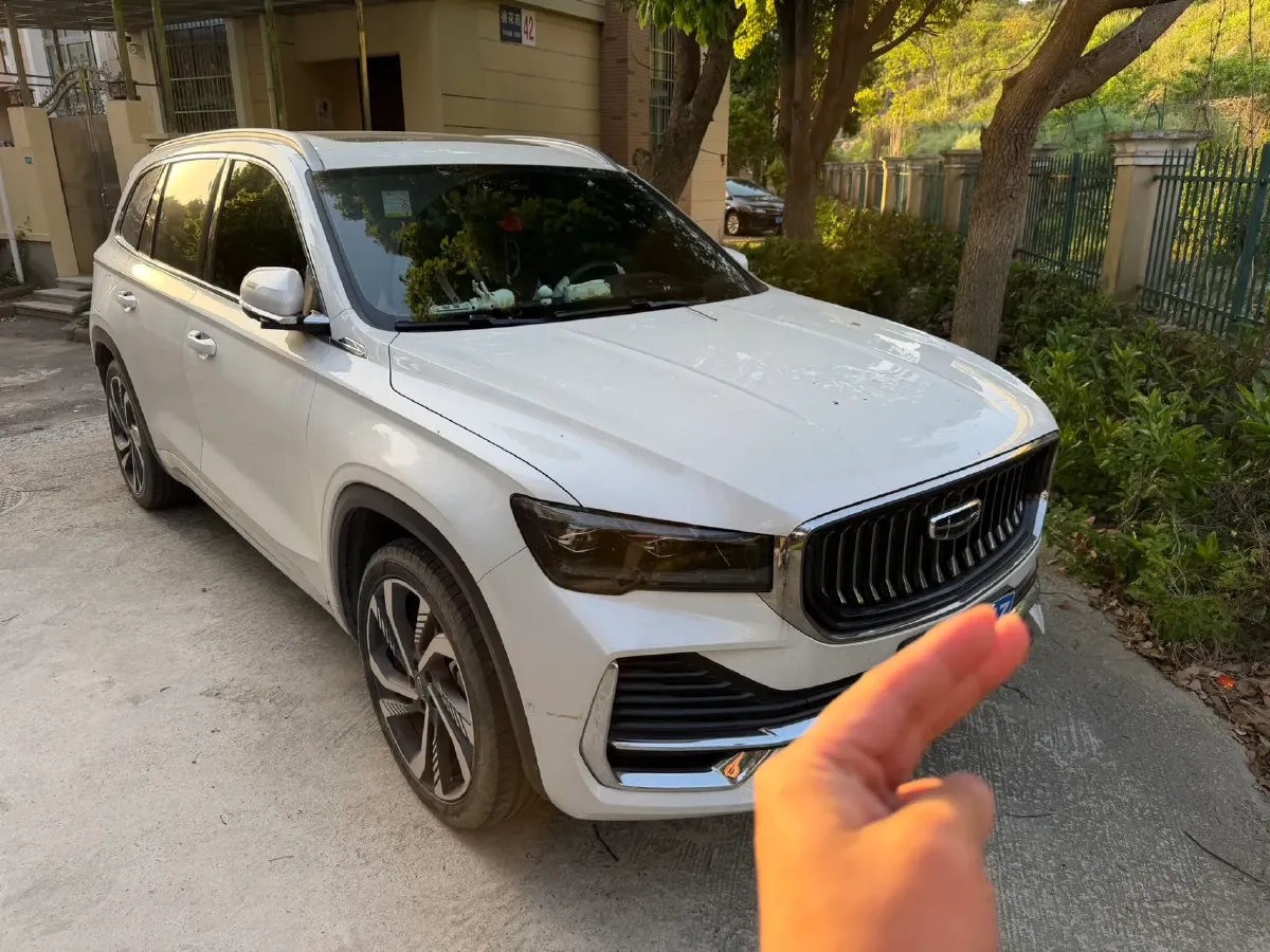 2021 Geely Monjaro 2.0T 218HP L4 7DCT,autocango,china used car exporter,china ev exporter,chinese used car exporter,chinese used ev exporter