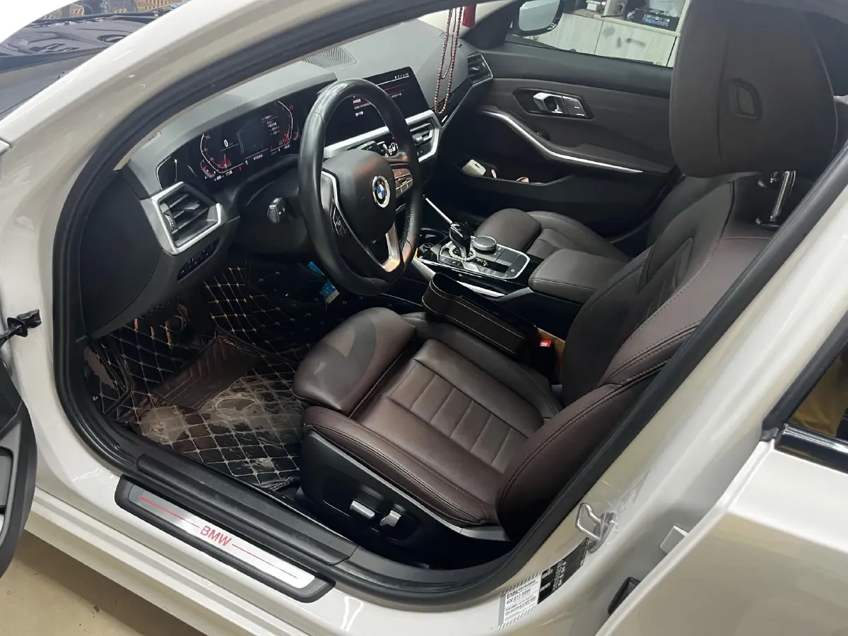 2020 BMW 3 Series 2.0T 156HP L4 8AT,autocango,china used car exporter,china ev exporter,chinese used car exporter,chinese used ev exporter