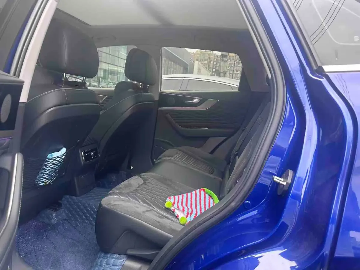 2022 HongQi HS5 2.0T 224HP L4 6AT,autocango,china used car exporter,china ev exporter,chinese used car exporter,chinese used ev exporter