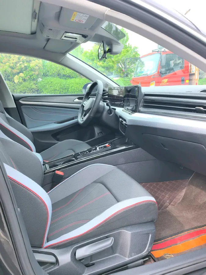 2023 Volkswagen Lamando 1.4T 150HP L4 7DCT,autocango,china used car exporter,china ev exporter,chinese used car exporter,chinese used ev exporter