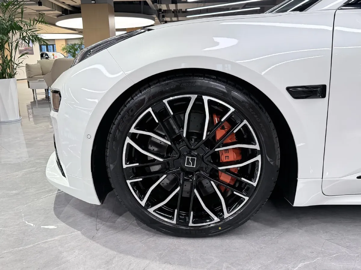 2025 Zeekr 001 BEV 100KWH,autocango,china used car exporter,china ev exporter,chinese used car exporter,chinese used ev exporter