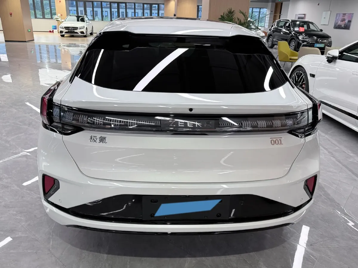 2025 Zeekr 001 BEV 100KWH,autocango,china used car exporter,china ev exporter,chinese used car exporter,chinese used ev exporter