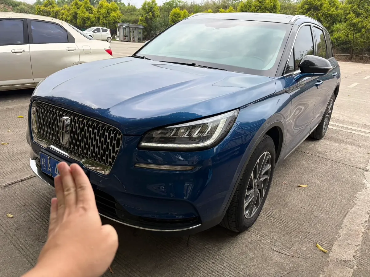2021 Lincoln Corsair 2.0T 245HP L4 8AT,autocango,china used car exporter,china ev exporter,chinese used car exporter,chinese used ev exporter