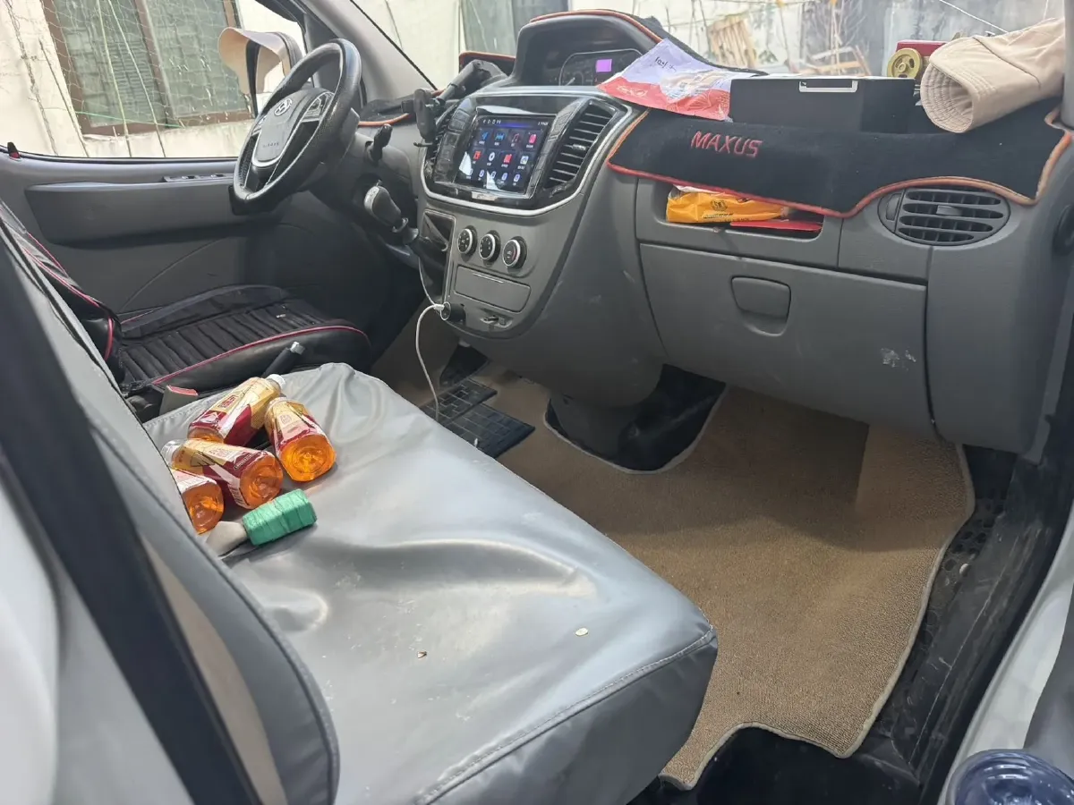 2023 MAXUS XinTu V80 2.0T 127HP L4 6MT,autocango,china used car exporter,china ev exporter,chinese used car exporter,chinese used ev exporter