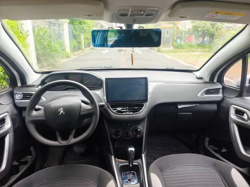 2014 Peugeot 2008 1.6L 117HP L4 4AT,autocango,china used car exporter,china ev exporter,chinese used car exporter,chinese used ev exporter
