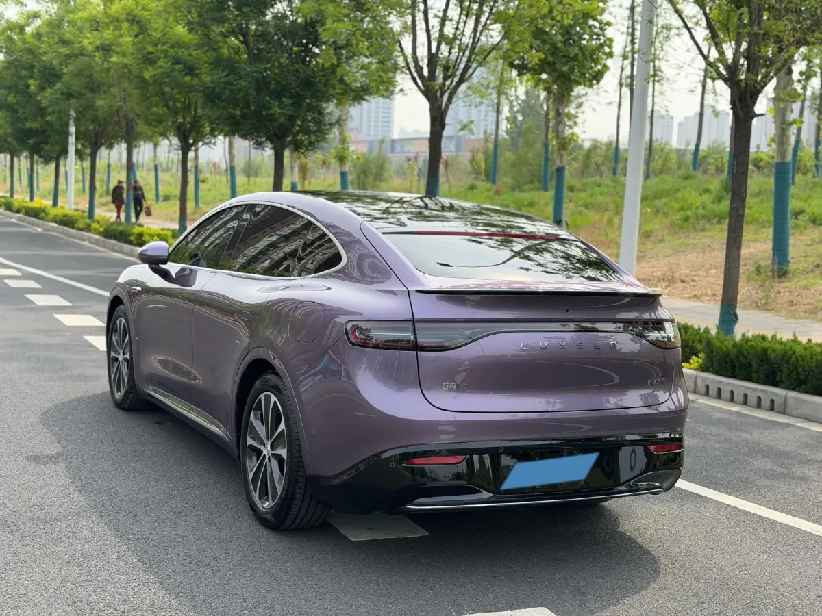 2025 Luxeed R7 REEV 156HP REEV 37KWH,autocango,china used car exporter,china ev exporter,chinese used car exporter,chinese used ev exporter