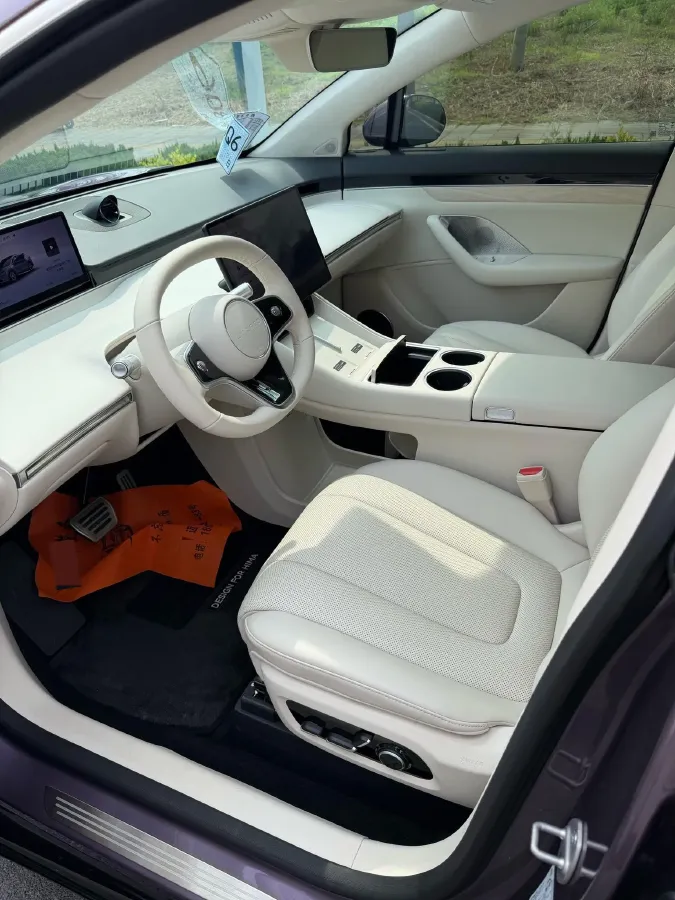 2025 Luxeed R7 REEV 156HP REEV 37KWH,autocango,china used car exporter,china ev exporter,chinese used car exporter,chinese used ev exporter