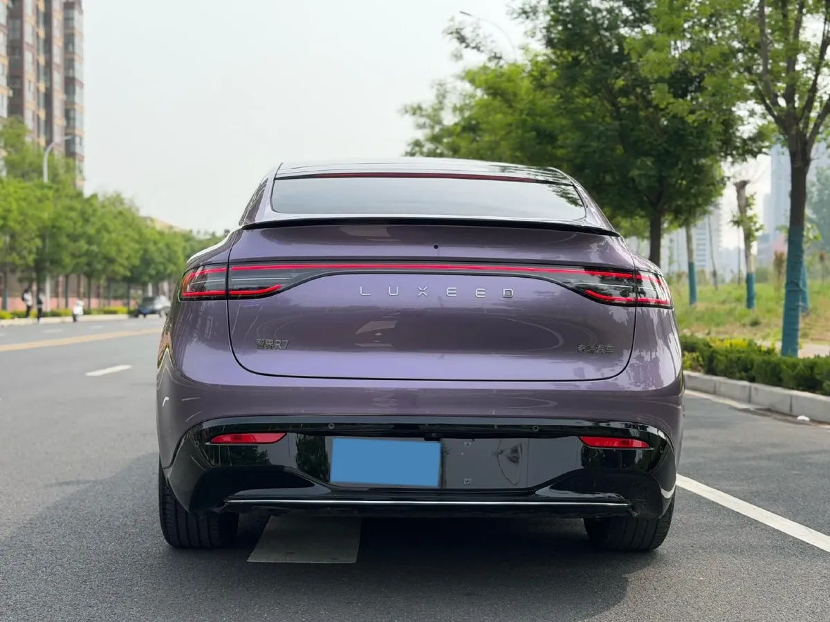 2025 Luxeed R7 REEV 156HP REEV 37KWH,autocango,china used car exporter,china ev exporter,chinese used car exporter,chinese used ev exporter