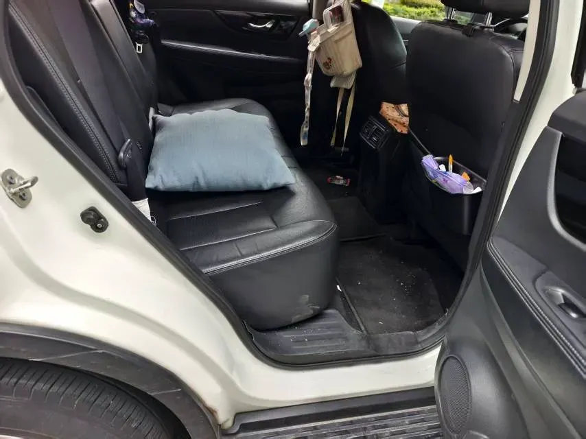 2019 Nissan X-Trail 2.0L 154HP L4 CVT,autocango,china used car exporter,china ev exporter,chinese used car exporter,chinese used ev exporter