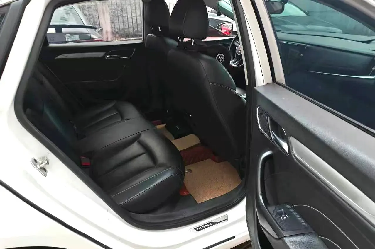 2019 Roewe i6 1.5T 169HP L4 AMT PHEV 9.1KWH,autocango,china used car exporter,china ev exporter,chinese used car exporter,chinese used ev exporter