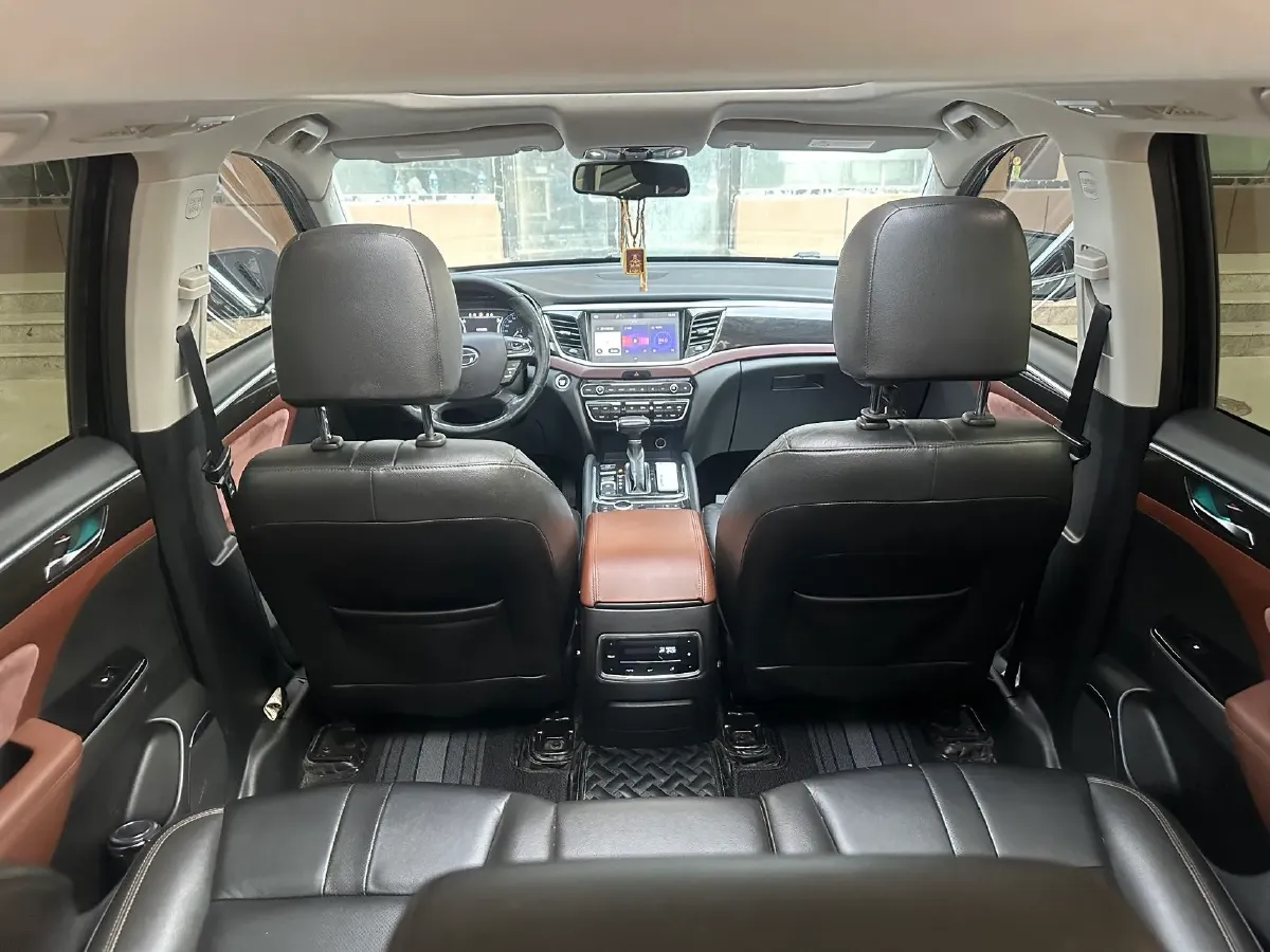 2017 GAC Trumpchi GS8 2.0T 201HP L4 6AT,autocango,china used car exporter,china ev exporter,chinese used car exporter,chinese used ev exporter