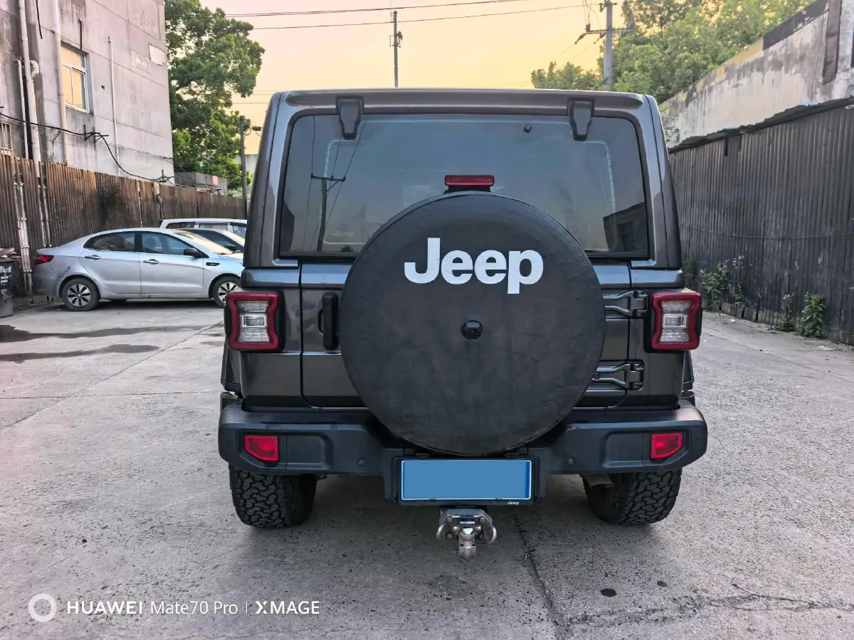 2022 Mercedes-Benz E Class 2.0T 258HP L4 9AT,autocango,china used car exporter,china ev exporter,chinese used car exporter,chinese used ev exporter