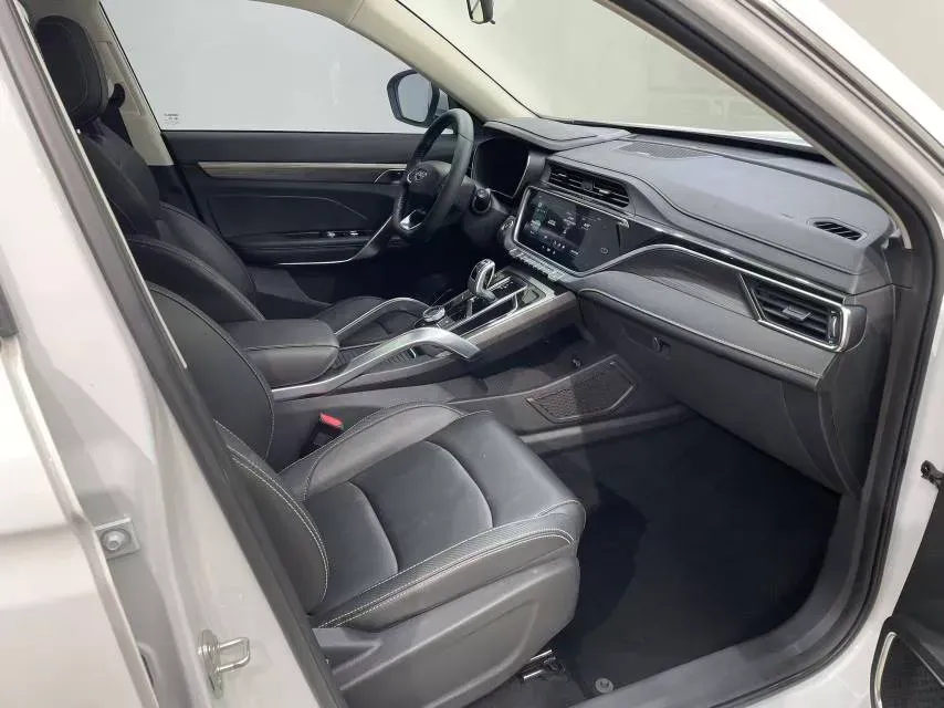 2020 Geely Azkarra 1.8T 184HP L4 7DCT,autocango,china used car exporter,china ev exporter,chinese used car exporter,chinese used ev exporter