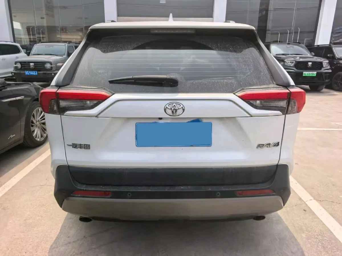 2023 Toyota RAV4 2.0L 171HP L4 CVT,autocango,china used car exporter,china ev exporter,chinese used car exporter,chinese used ev exporter