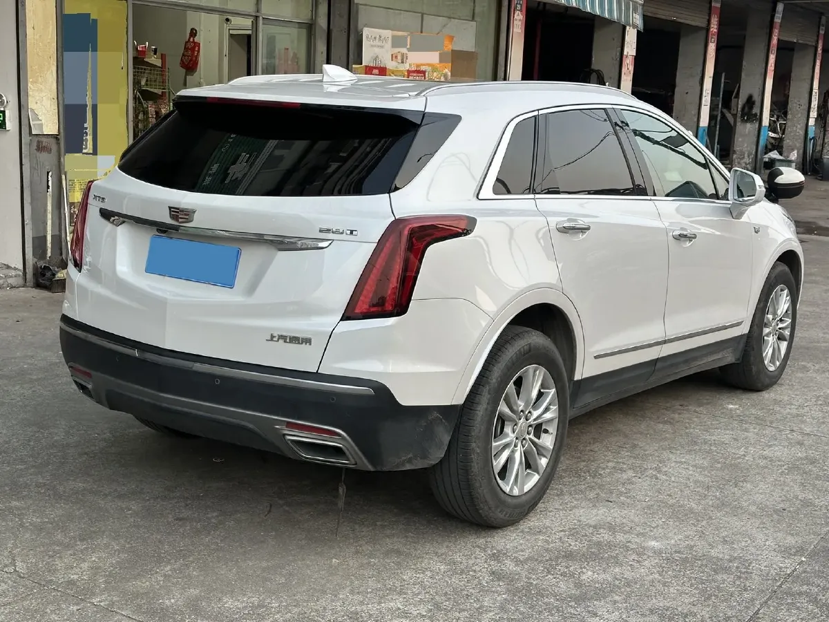 2024 Cadillac XT5 2.0T 237HP L4 9AT,autocango,china used car exporter,china ev exporter,chinese used car exporter,chinese used ev exporter