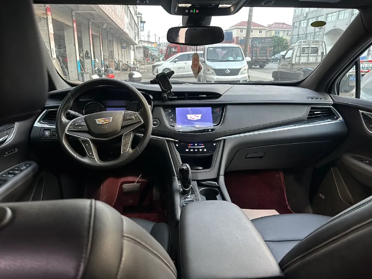 2024 Cadillac XT5 2.0T 237HP L4 9AT,autocango,china used car exporter,china ev exporter,chinese used car exporter,chinese used ev exporter