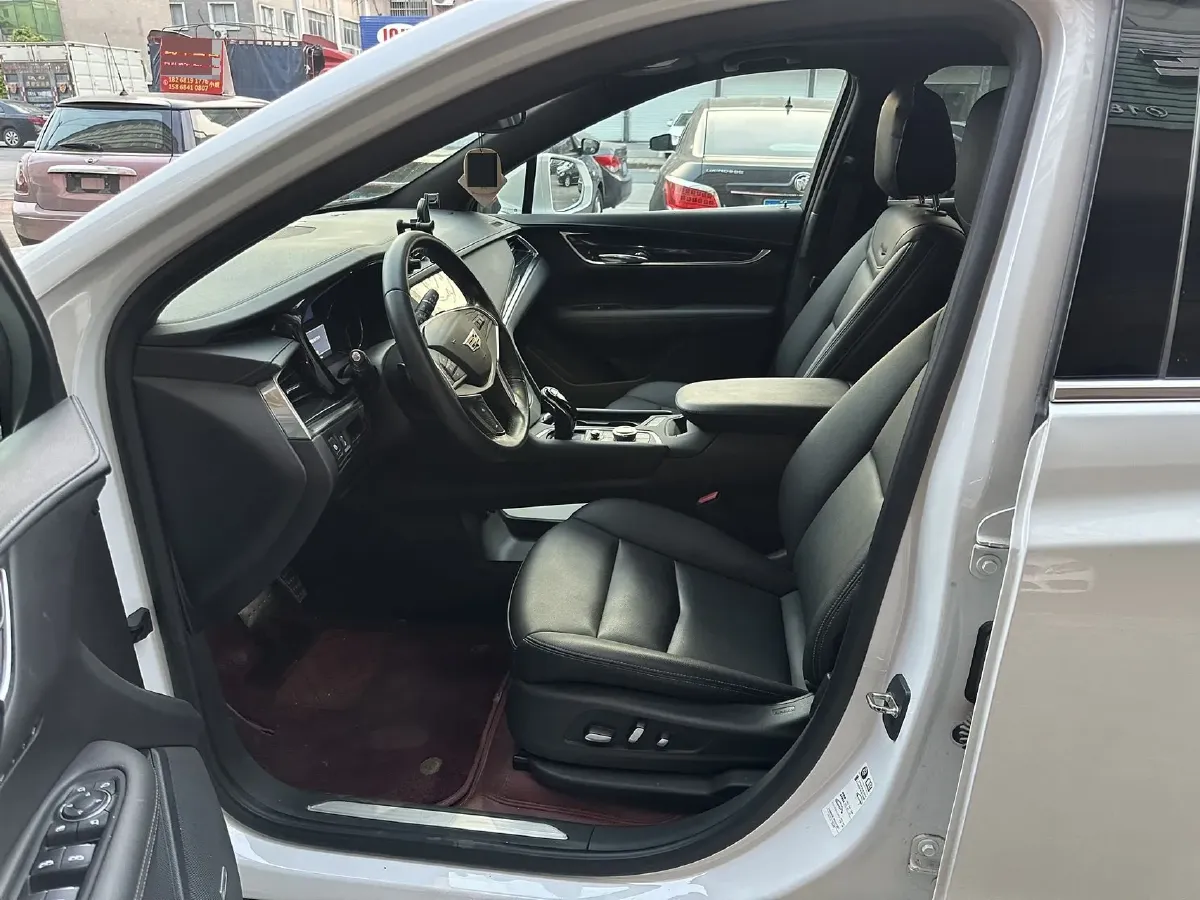 2024 Cadillac XT5 2.0T 237HP L4 9AT,autocango,china used car exporter,china ev exporter,chinese used car exporter,chinese used ev exporter