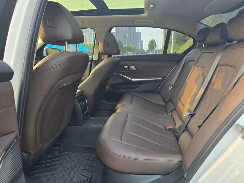 2023 BMW 3 Series 2.0T 156HP L4 8AT,autocango,china used car exporter,china ev exporter,chinese used car exporter,chinese used ev exporter