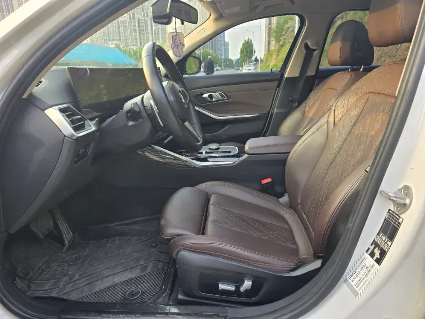 2023 BMW 3 Series 2.0T 156HP L4 8AT,autocango,china used car exporter,china ev exporter,chinese used car exporter,chinese used ev exporter