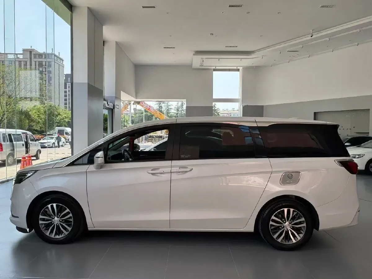 2020 Buick GL8 2.0T 237HP L4 9AT,autocango,china used car exporter,china ev exporter,chinese used car exporter,chinese used ev exporter