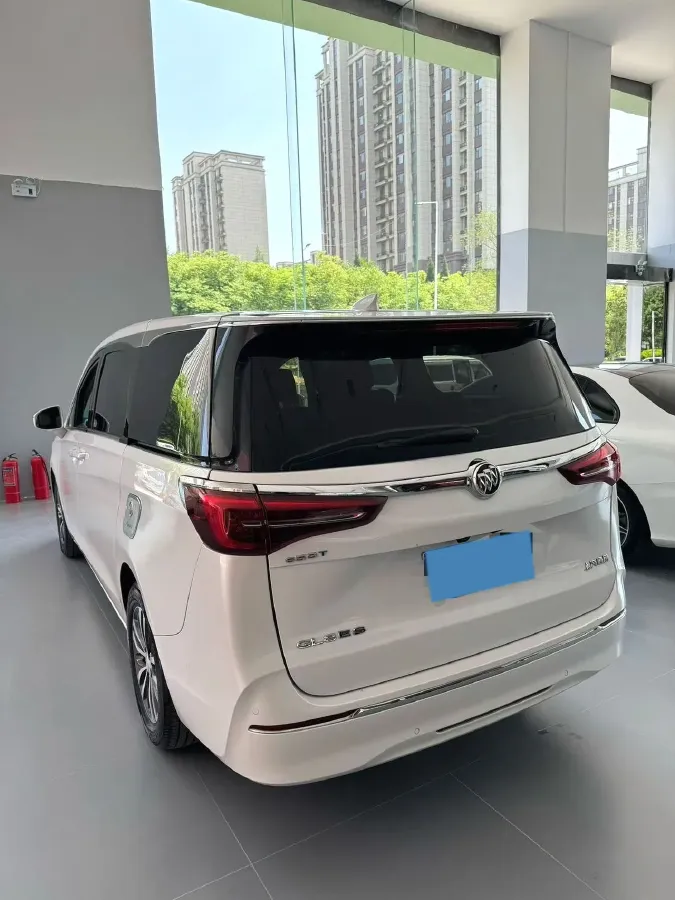 2020 Buick GL8 2.0T 237HP L4 9AT,autocango,china used car exporter,china ev exporter,chinese used car exporter,chinese used ev exporter