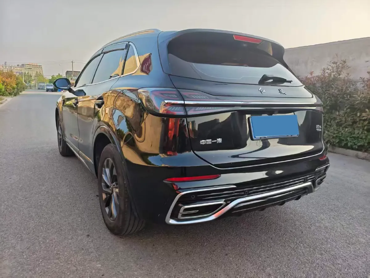 2023 HongQi HS5 2.0T 252HP L4 8AT,autocango,china used car exporter,china ev exporter,chinese used car exporter,chinese used ev exporter