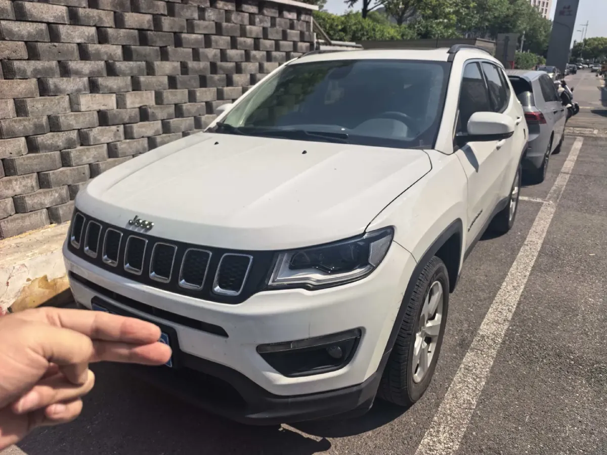 2020 Jeep Compass 1.3T 173HP L4 7DCT,autocango,china used car exporter,china ev exporter,chinese used car exporter,chinese used ev exporter