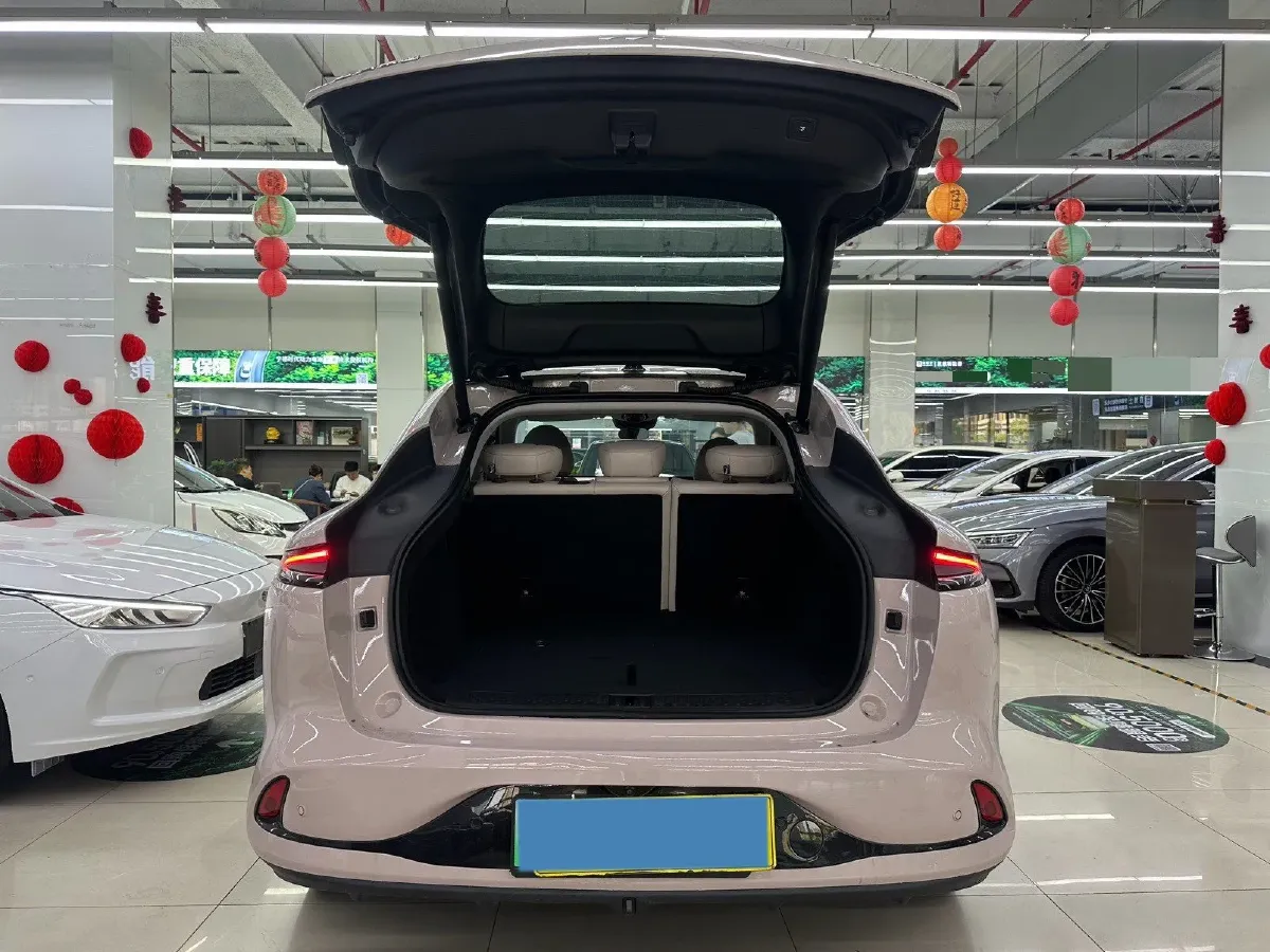 2023 IM LS6 BEV 71KWH,autocango,china used car exporter,china ev exporter,chinese used car exporter,chinese used ev exporter