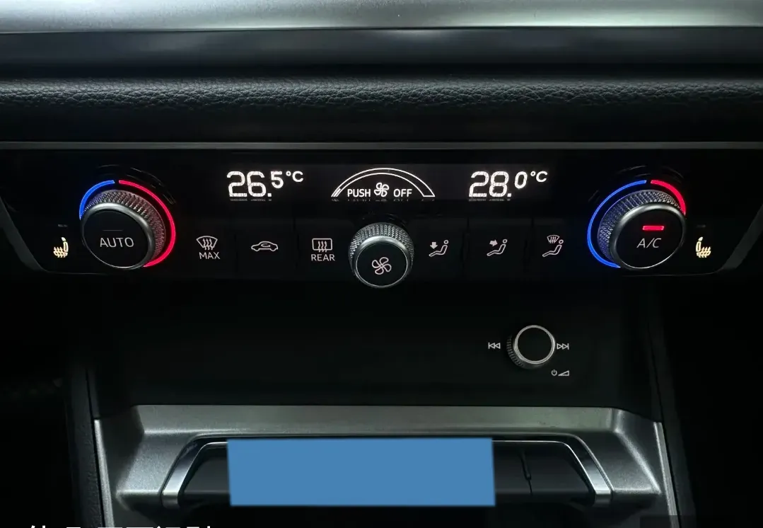 2022 Audi Q3 1.4T 150HP L4 7DCT,autocango,china used car exporter,china ev exporter,chinese used car exporter,chinese used ev exporter