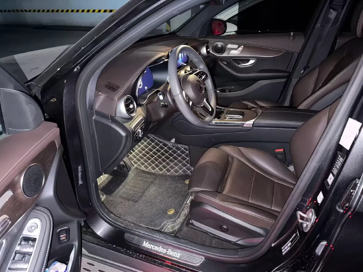 2022 Mercedes-Benz GLC Class 2.0T 258HP L4 9AT,autocango,china used car exporter,china ev exporter,chinese used car exporter,chinese used ev exporter