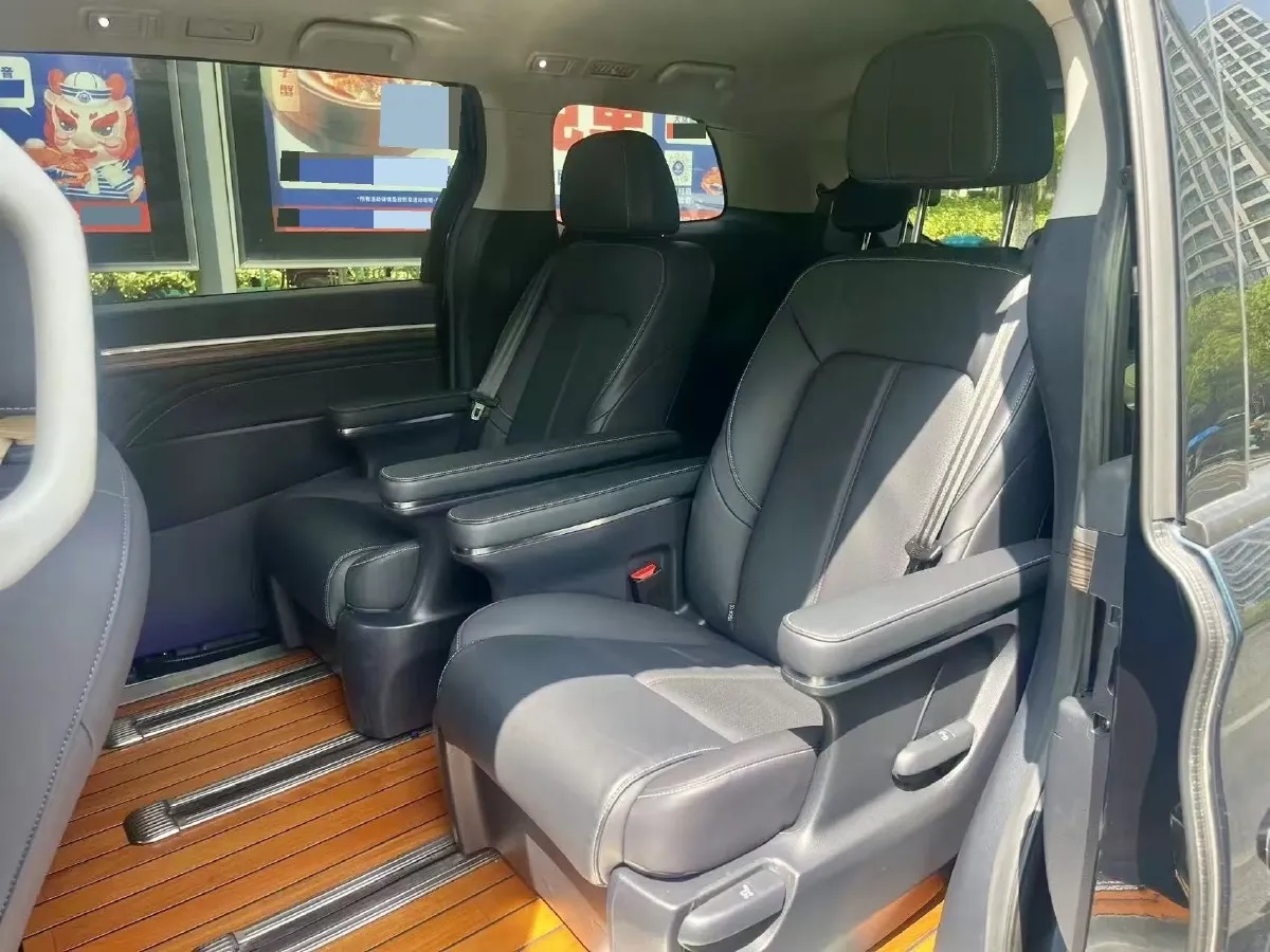 2021 GAC Trumpchi M8 2.0T 252HP L4 8AT,autocango,china used car exporter,china ev exporter,chinese used car exporter,chinese used ev exporter