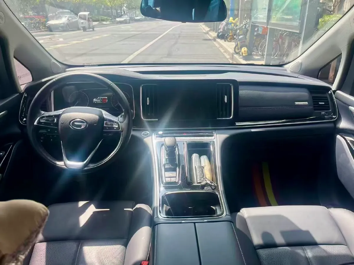 2021 GAC Trumpchi M8 2.0T 252HP L4 8AT,autocango,china used car exporter,china ev exporter,chinese used car exporter,chinese used ev exporter