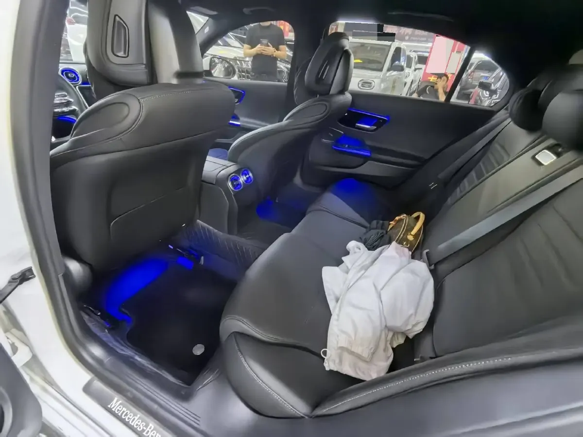 2025 Mercedes-Benz C Class 1.5T 204HP L4 9AT,autocango,china used car exporter,china ev exporter,chinese used car exporter,chinese used ev exporter