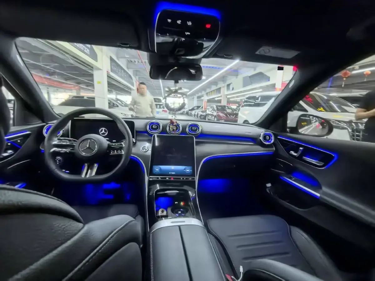 2025 Mercedes-Benz C Class 1.5T 204HP L4 9AT,autocango,china used car exporter,china ev exporter,chinese used car exporter,chinese used ev exporter