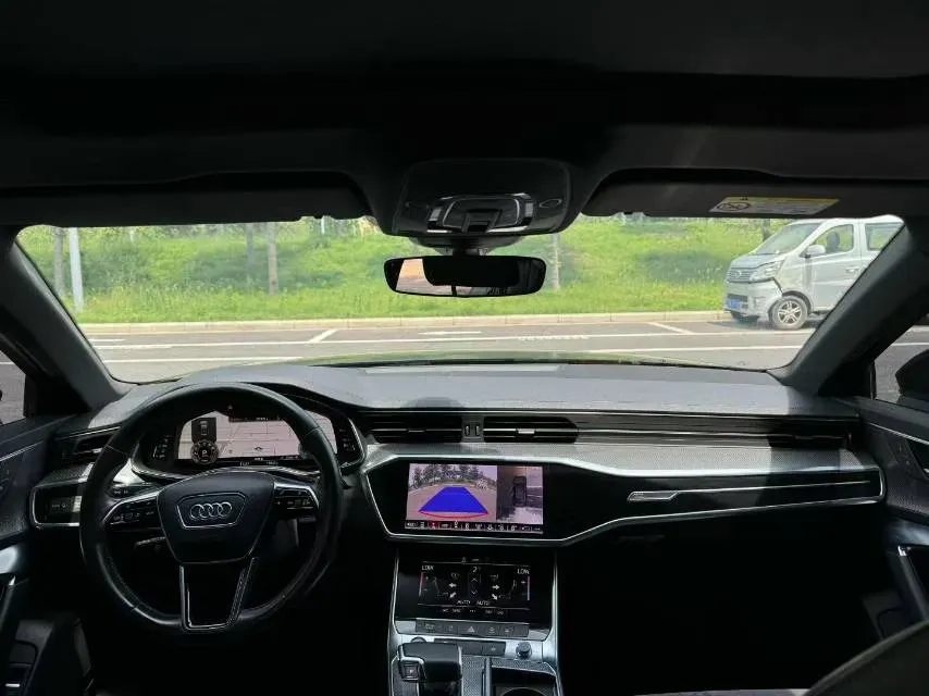 2022 Audi A6L 2.0T 190HP L4 7DCT,autocango,china used car exporter,china ev exporter,chinese used car exporter,chinese used ev exporter