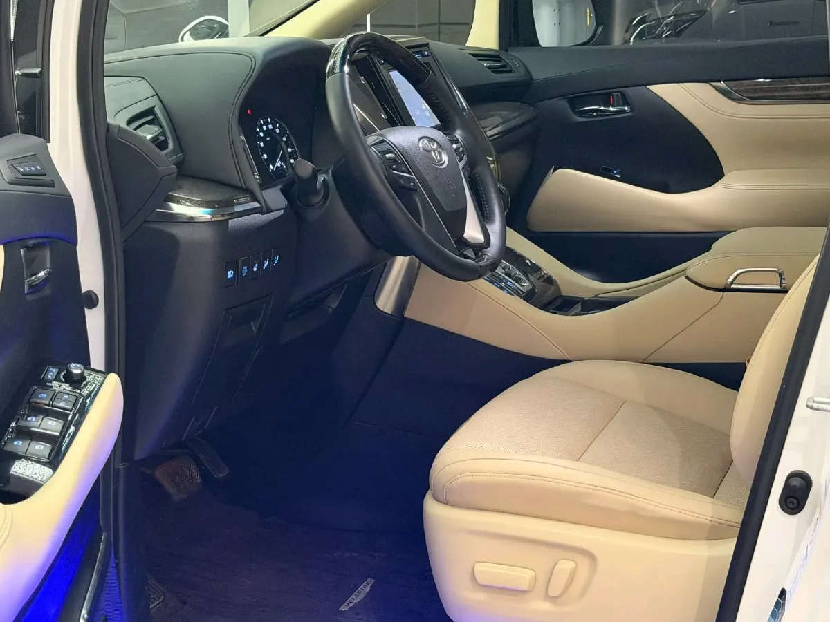 2018 Toyota Alphard 3.5L 275HP V6 6AT,autocango,china used car exporter,china ev exporter,chinese used car exporter,chinese used ev exporter