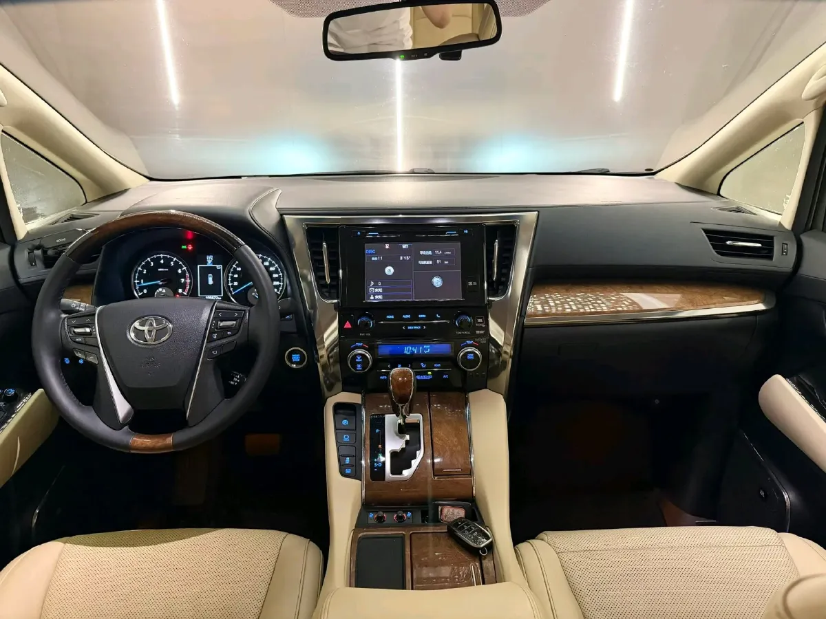 2018 Toyota Alphard 3.5L 275HP V6 6AT,autocango,china used car exporter,china ev exporter,chinese used car exporter,chinese used ev exporter