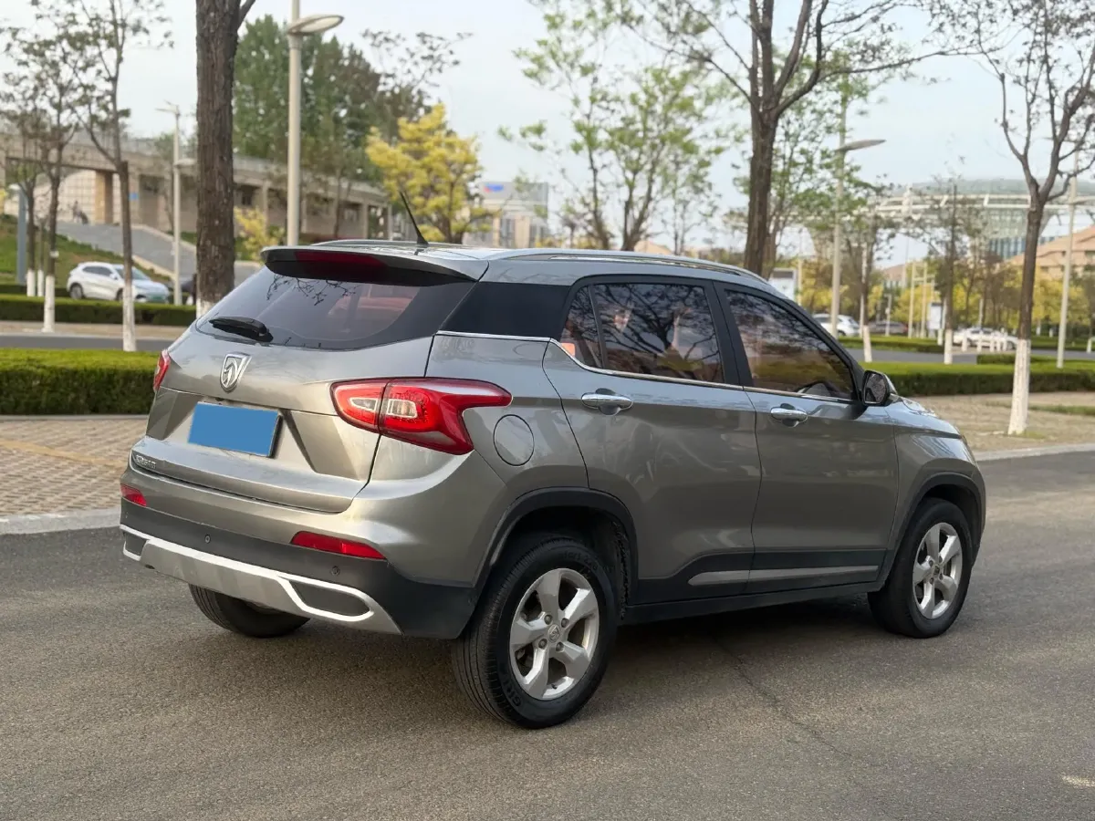 2017 BaoJun 510 1.5L 112HP L4 6MT,autocango,china used car exporter,china ev exporter,chinese used car exporter,chinese used ev exporter