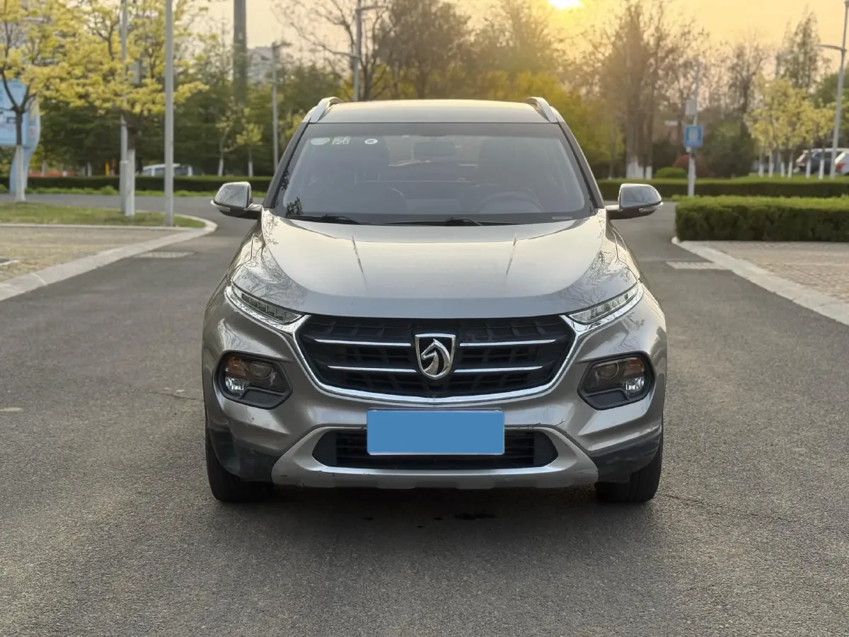 2017 BaoJun 510 1.5L 112HP L4 6MT,autocango,china used car exporter,china ev exporter,chinese used car exporter,chinese used ev exporter