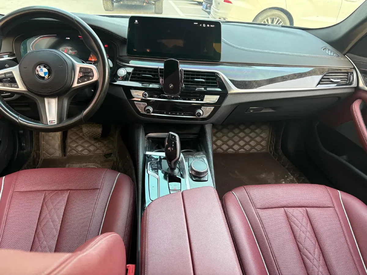 2022 BMW 5 Series 2.0T 184HP L4 8AT,autocango,china used car exporter,china ev exporter,chinese used car exporter,chinese used ev exporter