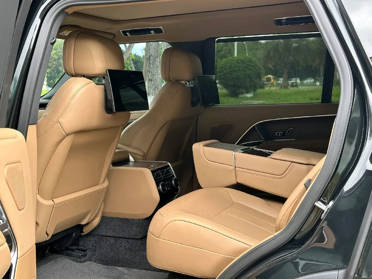 2025 Land Rover Range Rover 3.0T 400HP L6 8AT,autocango,china used car exporter,china ev exporter,chinese used car exporter,chinese used ev exporter