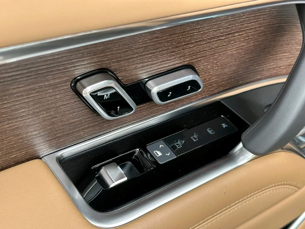 2025 Land Rover Range Rover 3.0T 400HP L6 8AT,autocango,china used car exporter,china ev exporter,chinese used car exporter,chinese used ev exporter