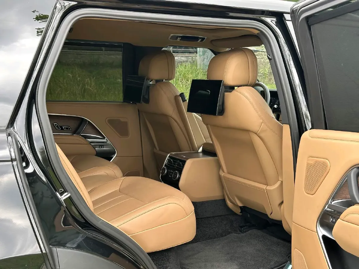 2025 Land Rover Range Rover 3.0T 400HP L6 8AT,autocango,china used car exporter,china ev exporter,chinese used car exporter,chinese used ev exporter
