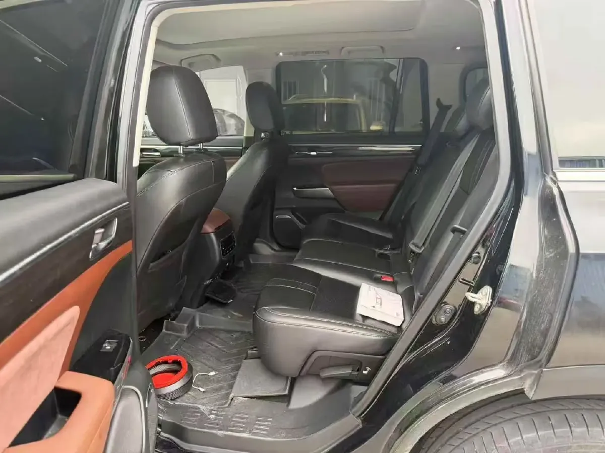 2017 GAC Trumpchi GS8 2.0T 201HP L4 6AT,autocango,china used car exporter,china ev exporter,chinese used car exporter,chinese used ev exporter